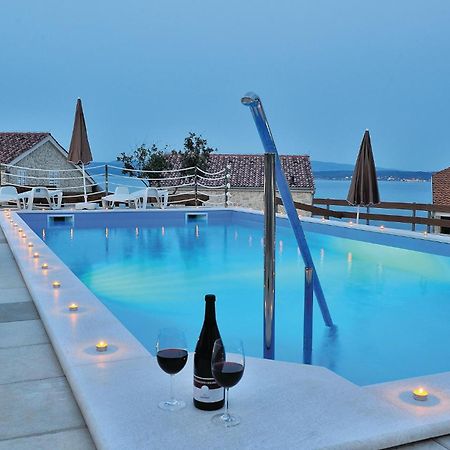 Cozy Apartment In Posedarje With House Sea View Buitenkant foto